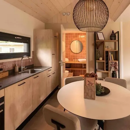 Lagom I Tiny House אפ